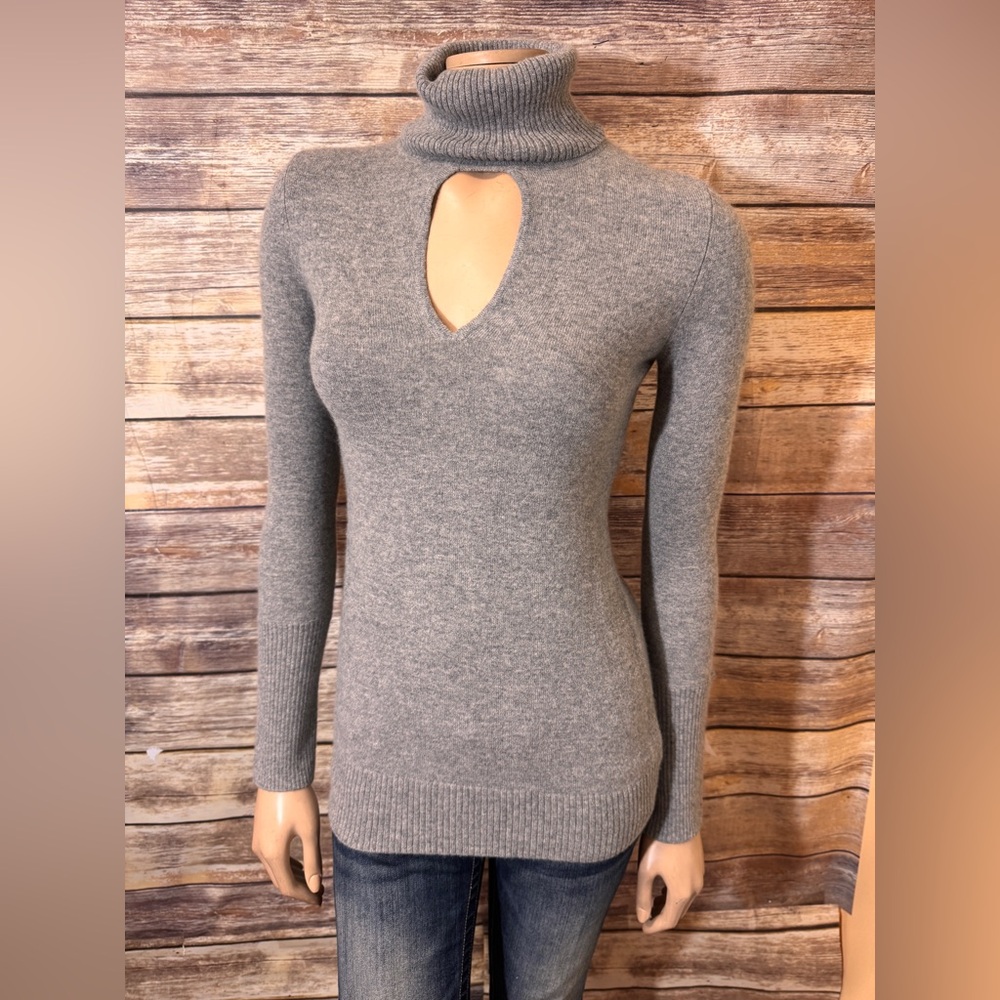 Beth Bowley Cashmere Sweater S Small Button Sleeves Keyhole Turtleneck‎ Gray